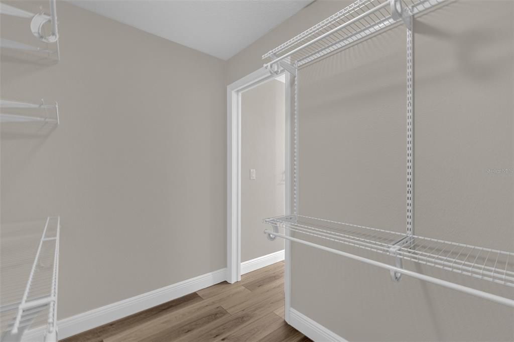 For Rent: $2,300 (3 beds, 2 baths, 1611 Square Feet)