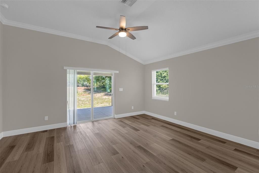 For Rent: $2,300 (3 beds, 2 baths, 1611 Square Feet)
