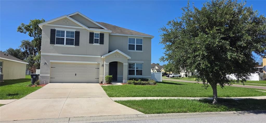 For Sale: $495,500 (5 beds, 3 baths, 2601 Square Feet)