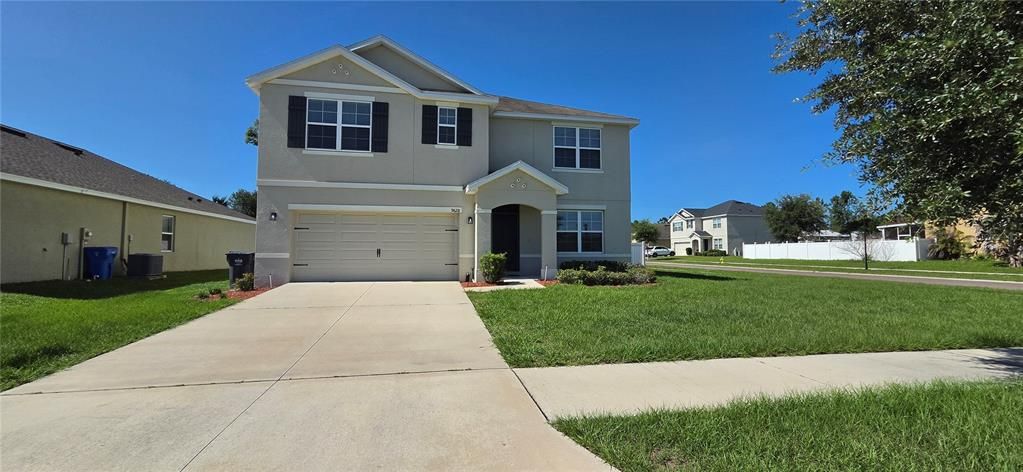 For Sale: $495,500 (5 beds, 3 baths, 2601 Square Feet)