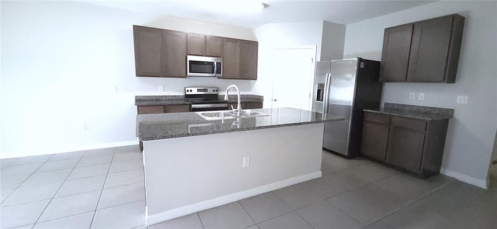 For Sale: $495,500 (5 beds, 3 baths, 2601 Square Feet)