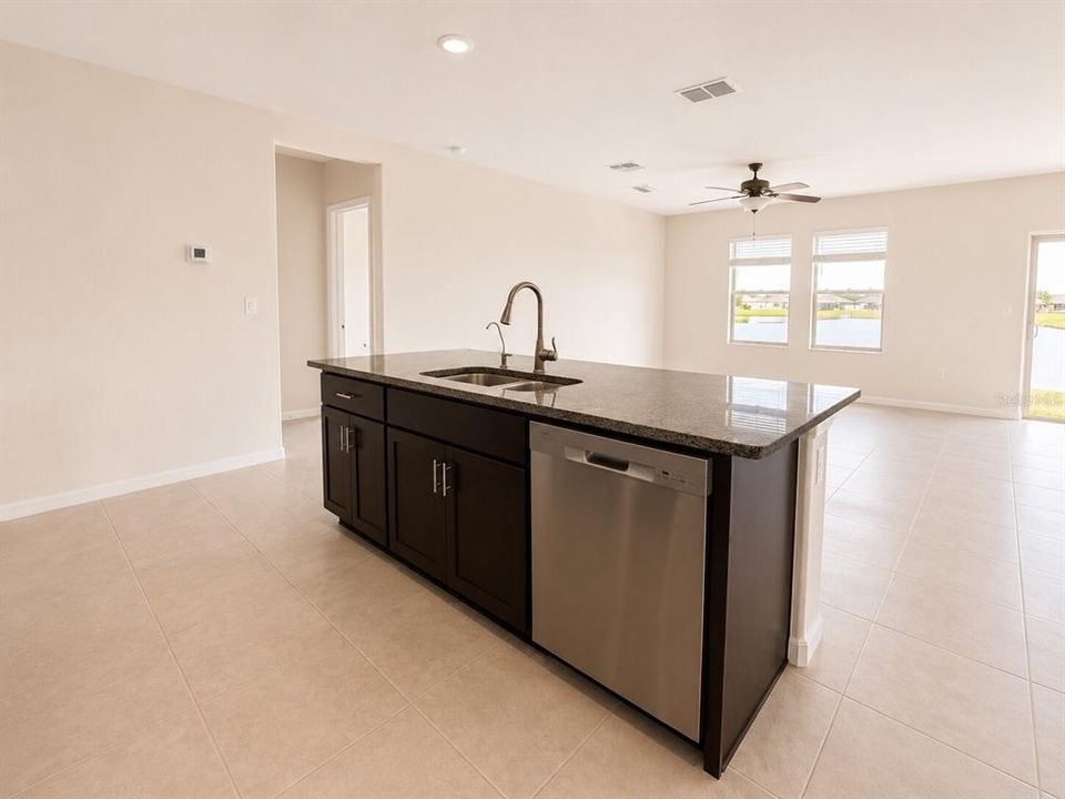 For Rent: $3,150 (6 beds, 3 baths, 3362 Square Feet)