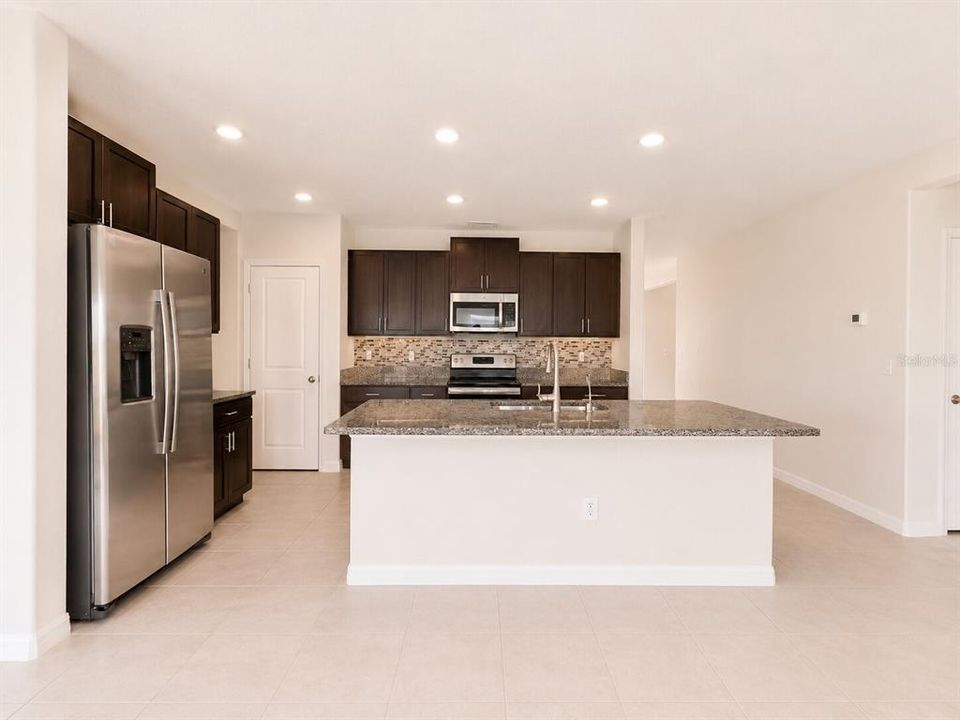 For Rent: $3,150 (6 beds, 3 baths, 3362 Square Feet)