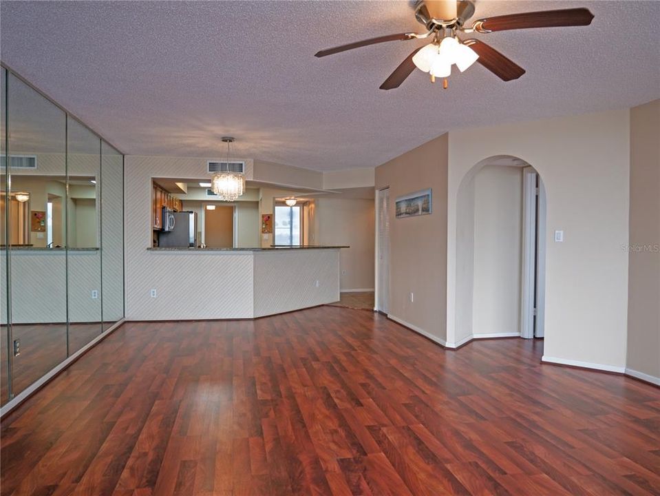 For Sale: $579,000 (3 beds, 2 baths, 1255 Square Feet)