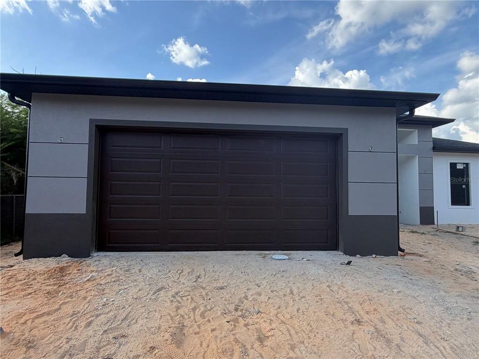 For Sale: $349,999 (3 beds, 2 baths, 1560 Square Feet)