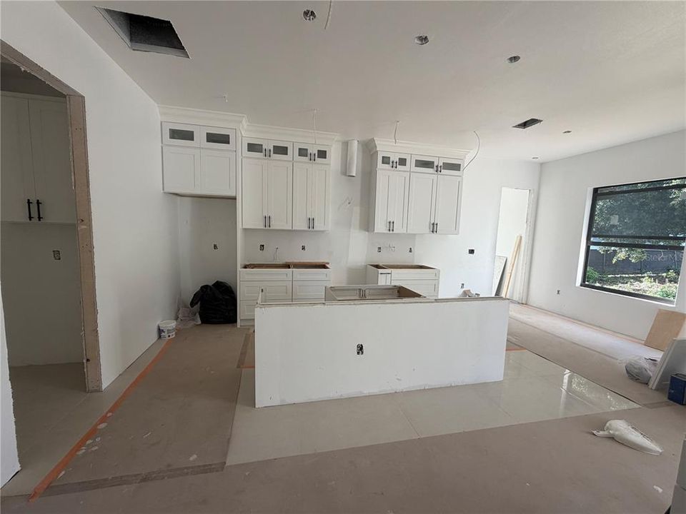 For Sale: $349,999 (3 beds, 2 baths, 1560 Square Feet)