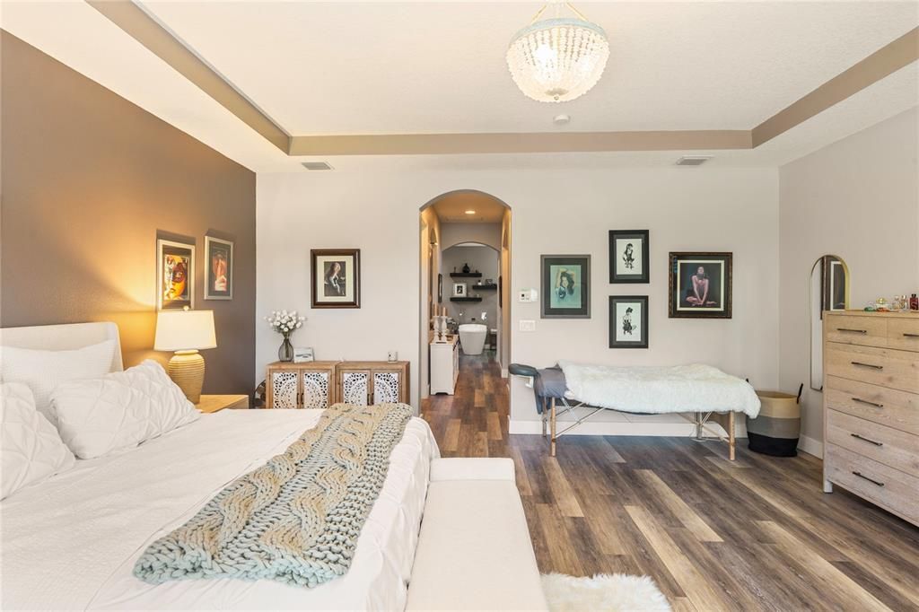 На продажу: $789,000 (6 спален, 5 ванн, 4666 Квадратных фут)