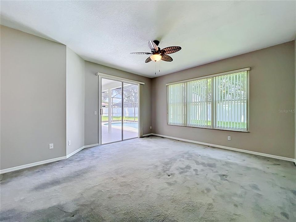 For Sale: $650,000 (4 beds, 2 baths, 2982 Square Feet)