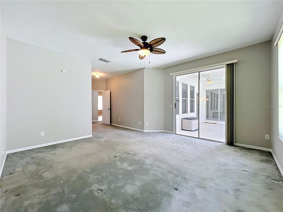 For Sale: $650,000 (4 beds, 2 baths, 2982 Square Feet)