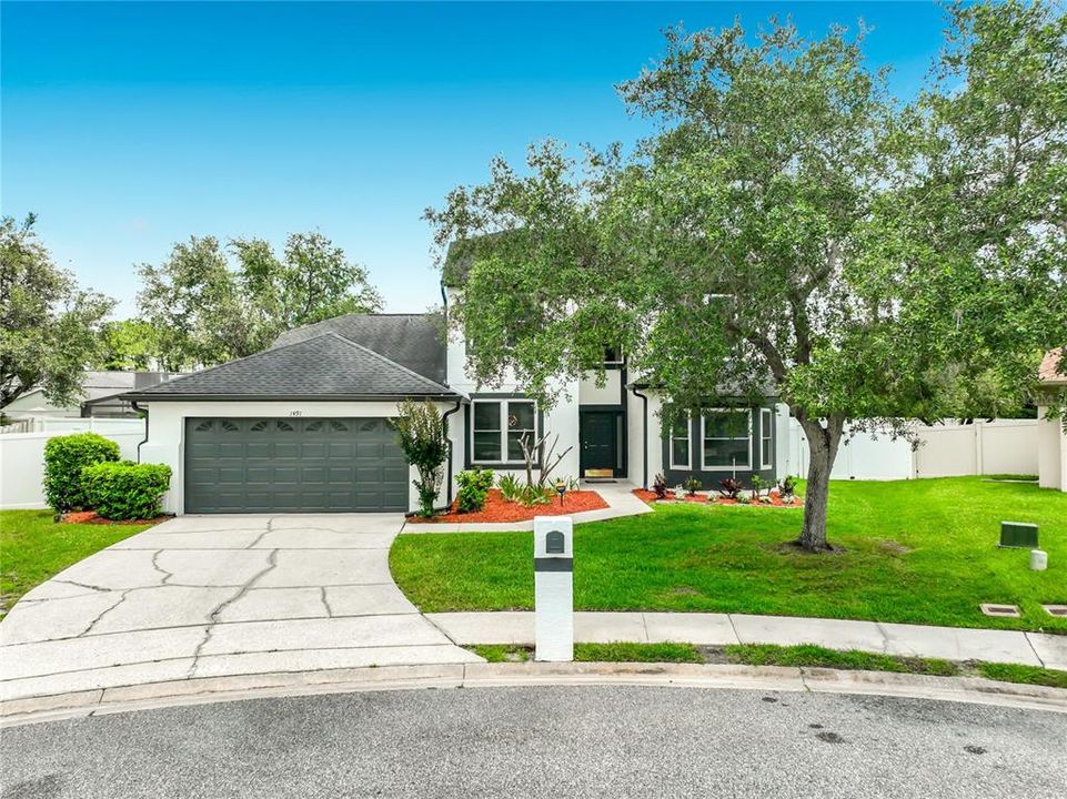 For Sale: $650,000 (4 beds, 2 baths, 2982 Square Feet)
