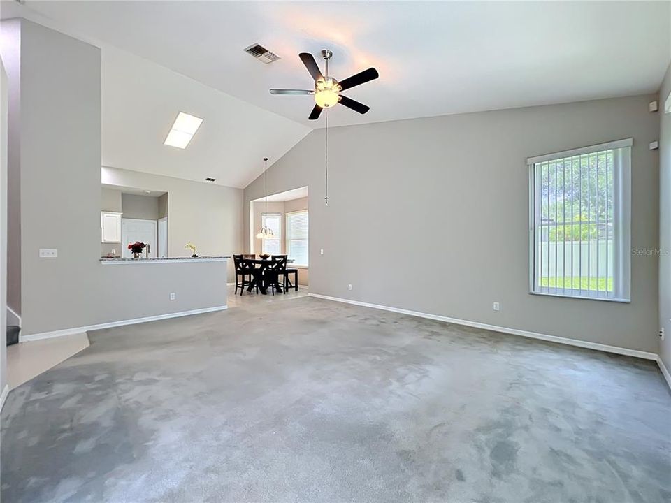 For Sale: $650,000 (4 beds, 2 baths, 2982 Square Feet)