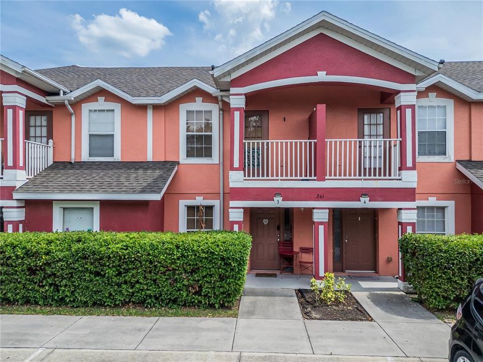 En Venta: $215,000 (2 camas, 2 baños, 990 Pies cuadrados)