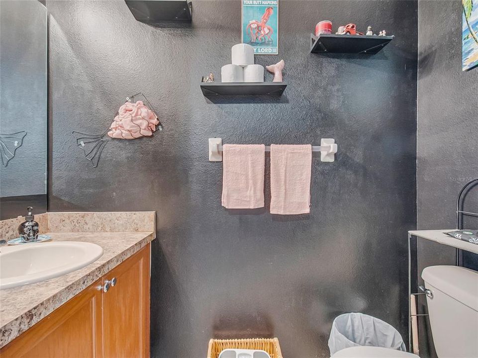 En Venta: $215,000 (2 camas, 2 baños, 990 Pies cuadrados)