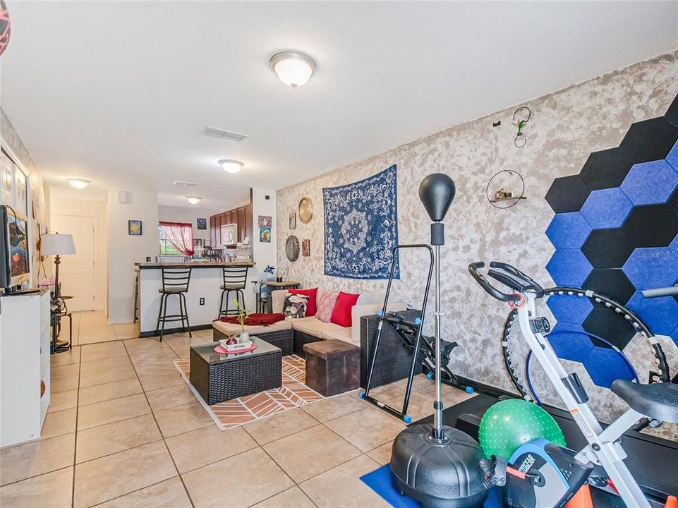 En Venta: $215,000 (2 camas, 2 baños, 990 Pies cuadrados)