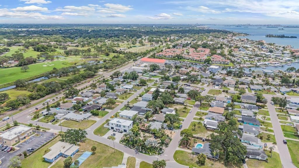 待售: $273,000 (0.15 acres)
