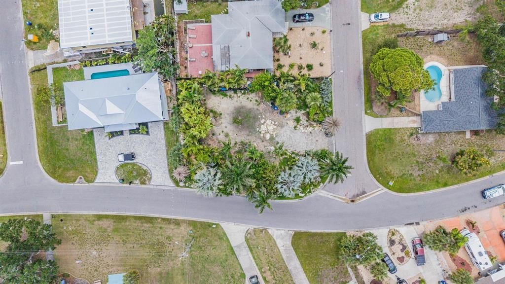 待售: $273,000 (0.15 acres)