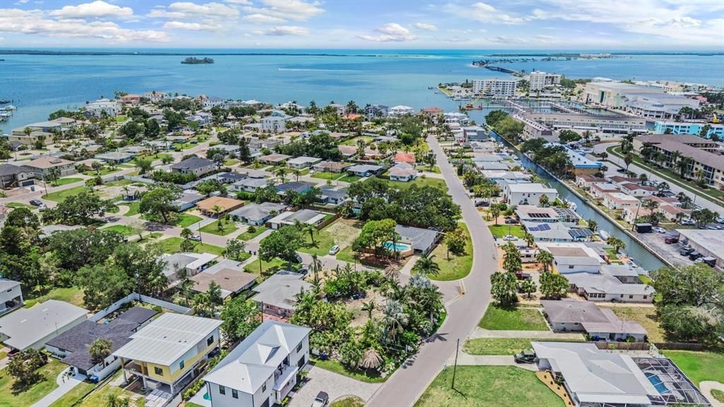 待售: $273,000 (0.15 acres)