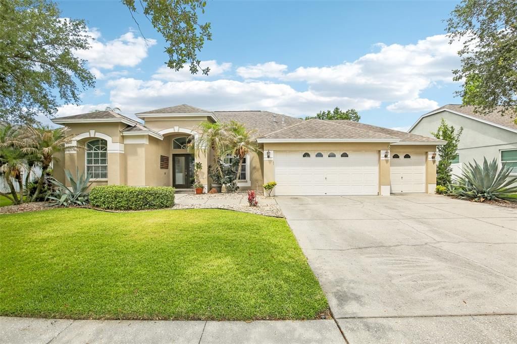 For Sale: $545,000 (4 beds, 2 baths, 2247 Square Feet)