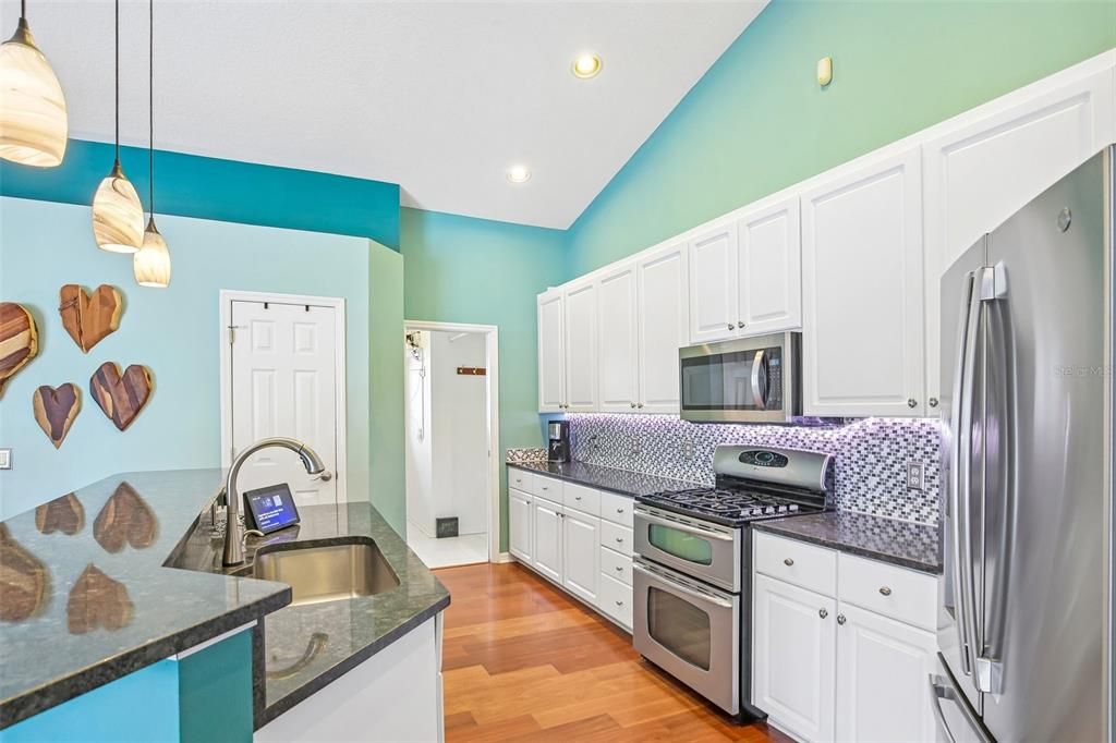For Sale: $545,000 (4 beds, 2 baths, 2247 Square Feet)