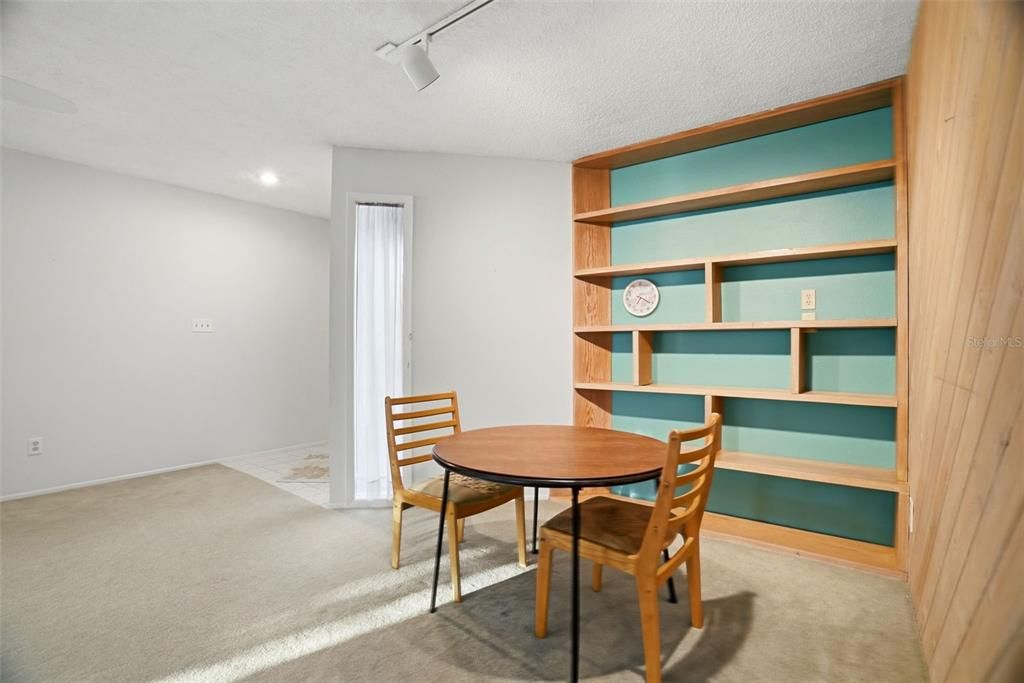 For Sale: $499,900 (2 beds, 2 baths, 1550 Square Feet)