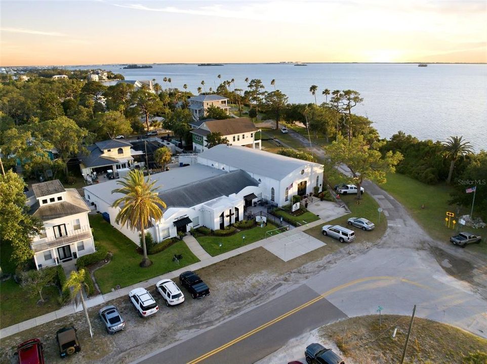 For Sale: $499,900 (2 beds, 2 baths, 1550 Square Feet)