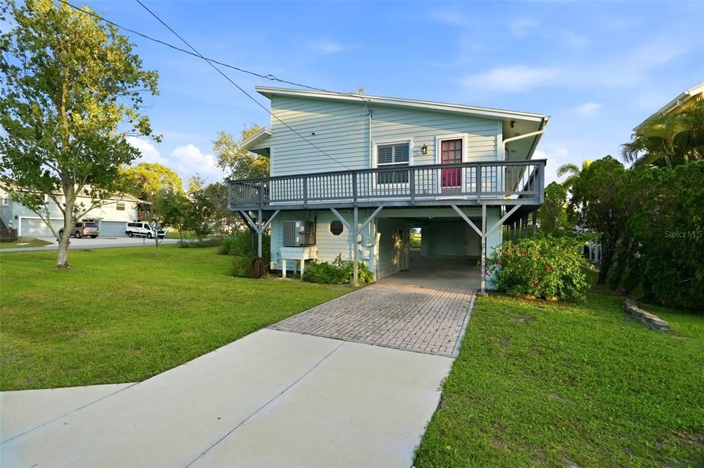 For Sale: $499,900 (2 beds, 2 baths, 1550 Square Feet)
