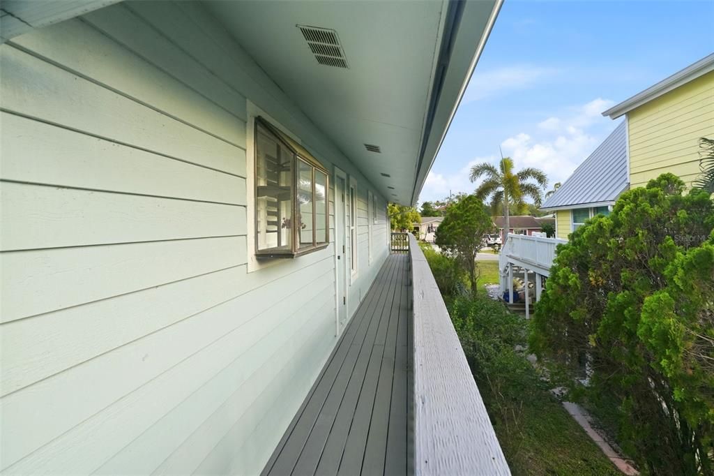 For Sale: $499,900 (2 beds, 2 baths, 1550 Square Feet)