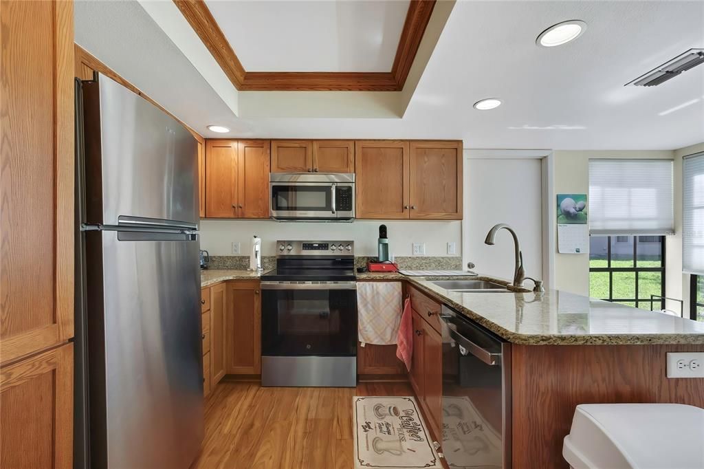 Active With Contract: $239,000 (2 beds, 2 baths, 1211 Square Feet)