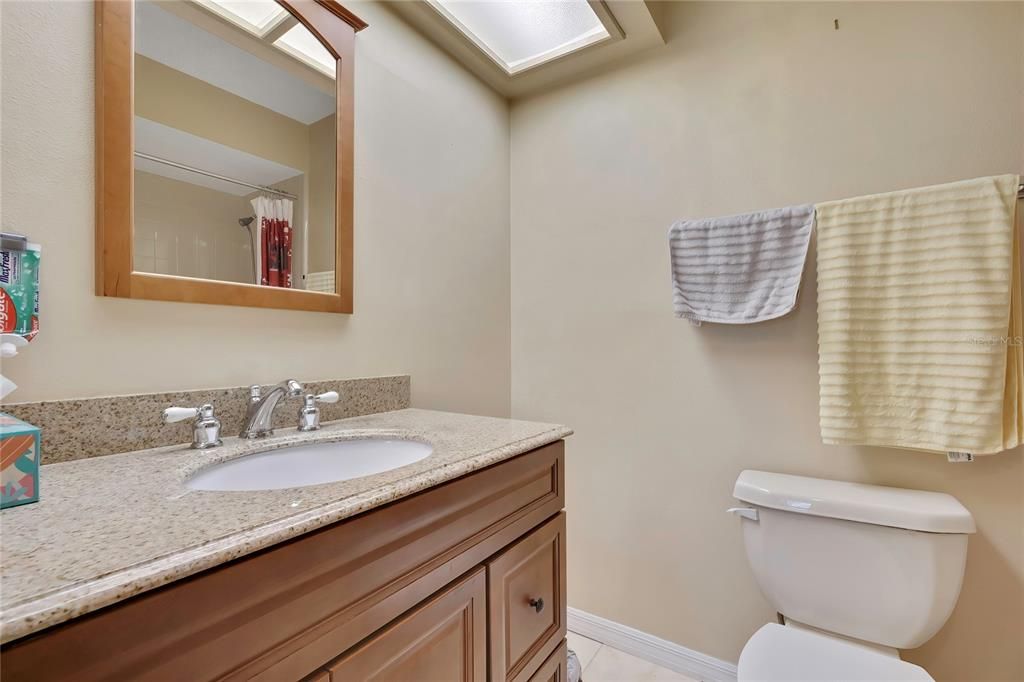 Active With Contract: $239,000 (2 beds, 2 baths, 1211 Square Feet)