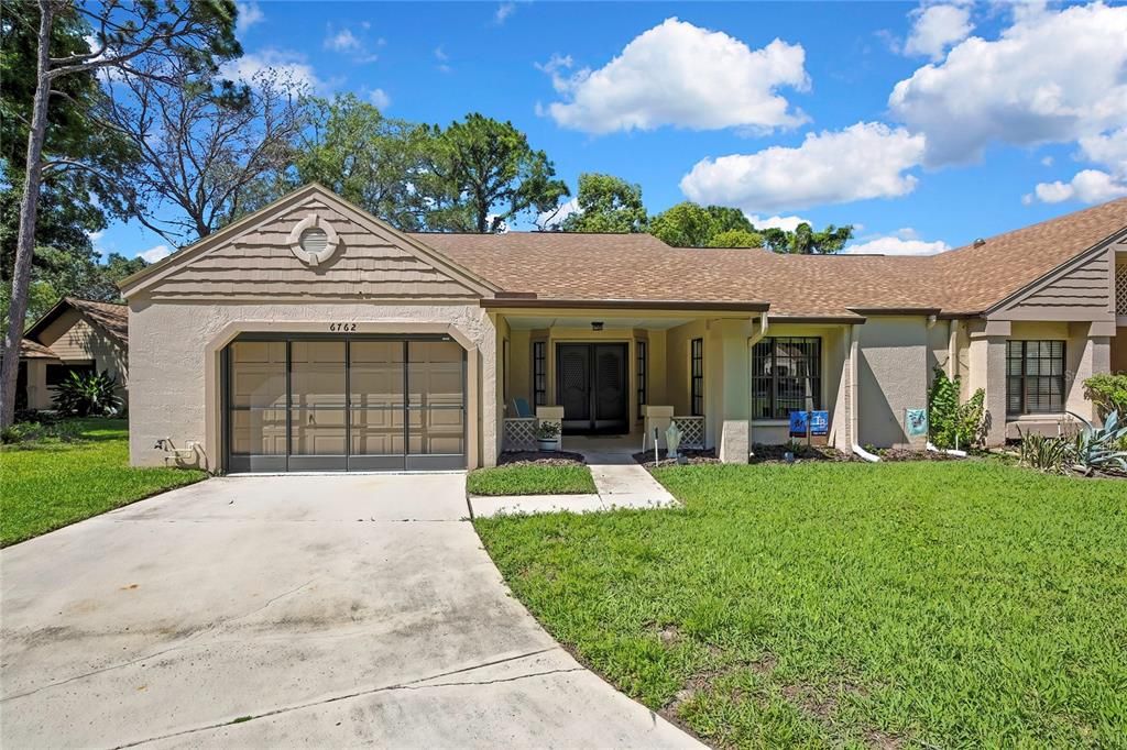 Active With Contract: $239,000 (2 beds, 2 baths, 1211 Square Feet)