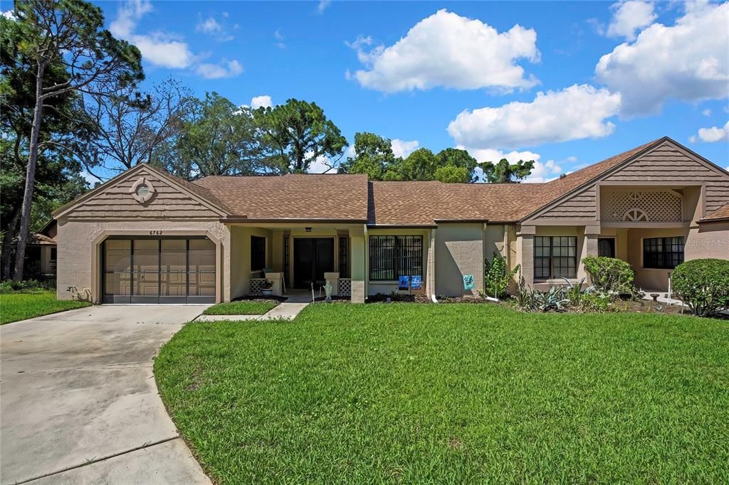 Active With Contract: $239,000 (2 beds, 2 baths, 1211 Square Feet)