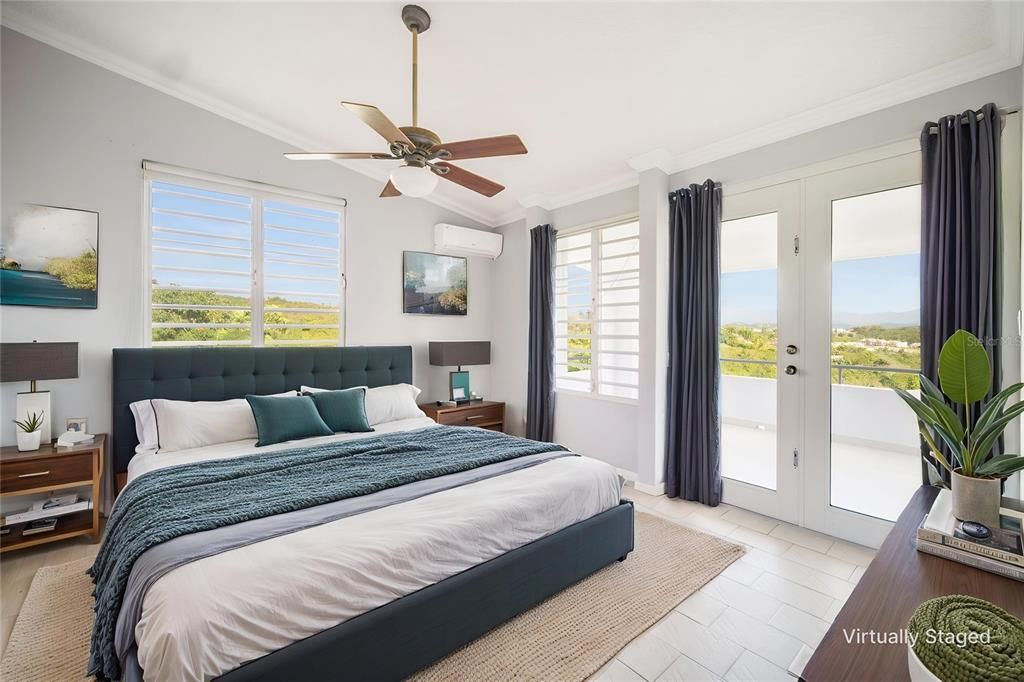 En Venta: $1,375,000 (3 camas, 3 baños, 2236 Pies cuadrados)