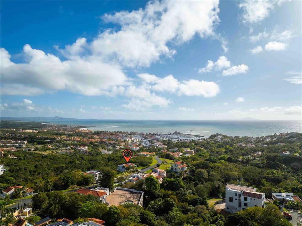 En Venta: $1,375,000 (3 camas, 3 baños, 2236 Pies cuadrados)