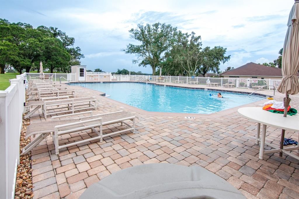 For Sale: $299,500 (2 beds, 2 baths, 1451 Square Feet)