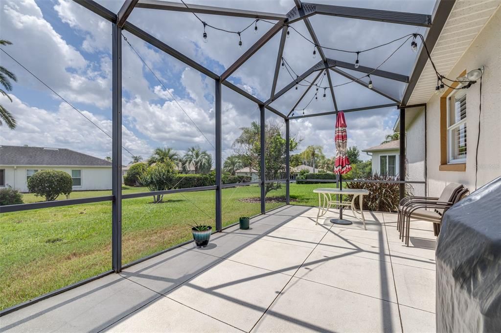 For Sale: $299,500 (2 beds, 2 baths, 1451 Square Feet)