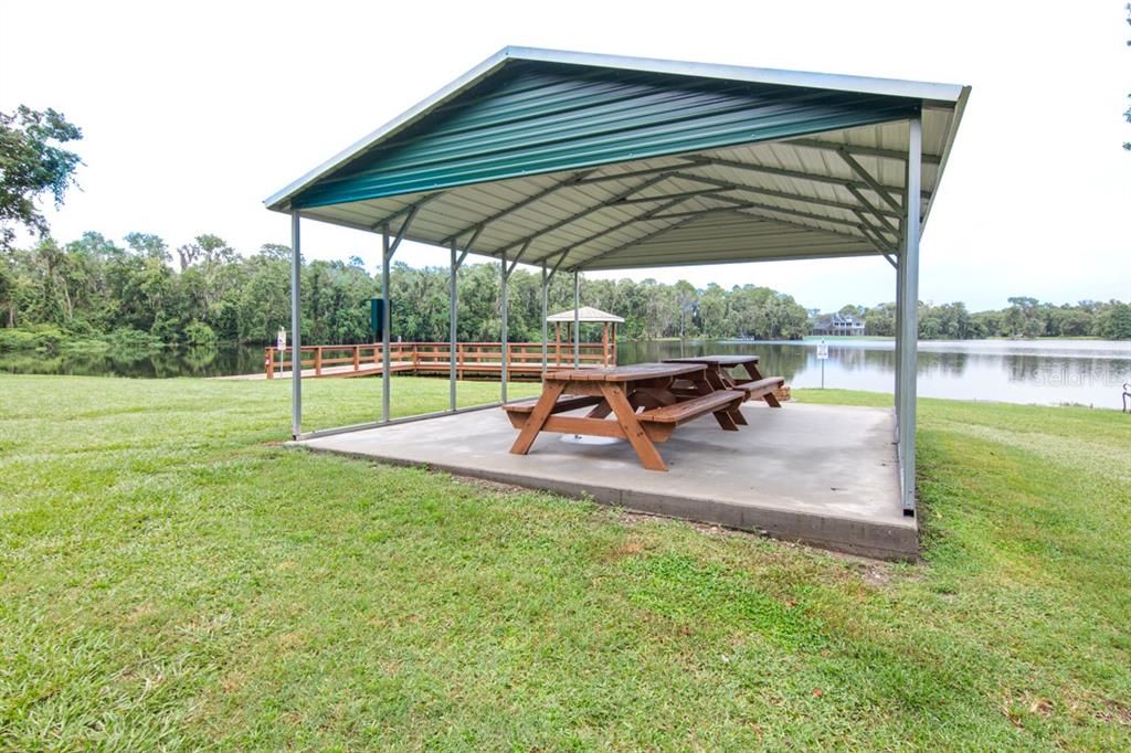 For Sale: $299,500 (2 beds, 2 baths, 1451 Square Feet)