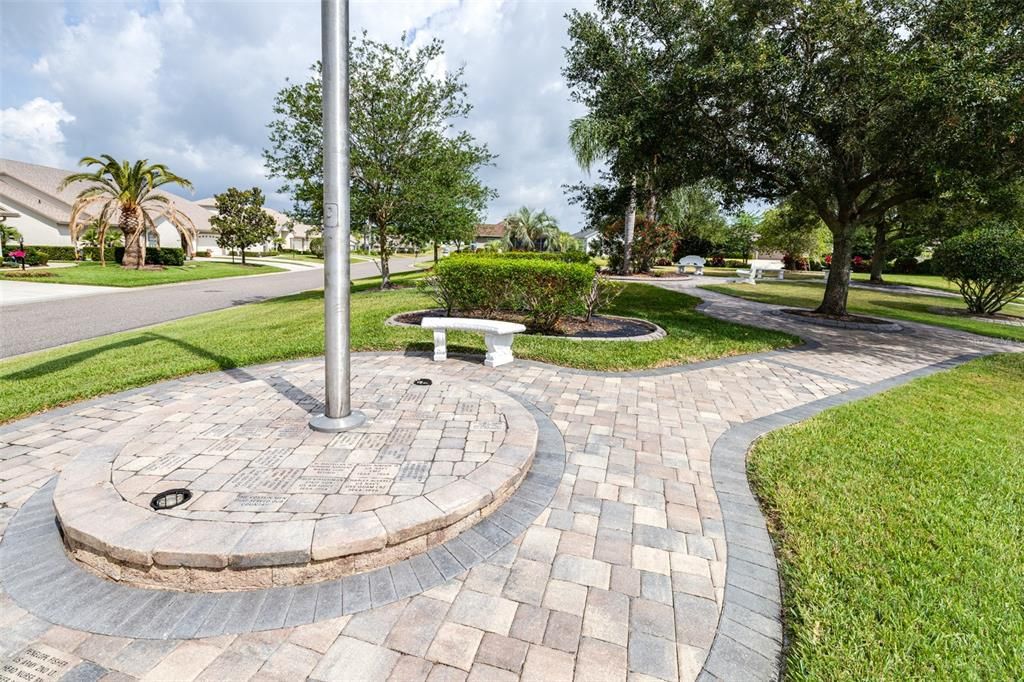For Sale: $299,500 (2 beds, 2 baths, 1451 Square Feet)