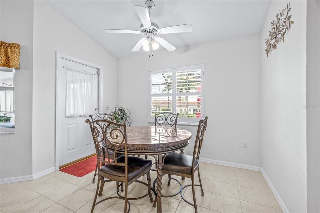 For Sale: $299,500 (2 beds, 2 baths, 1451 Square Feet)