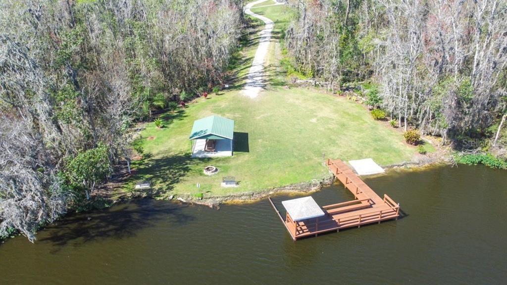 For Sale: $299,500 (2 beds, 2 baths, 1451 Square Feet)