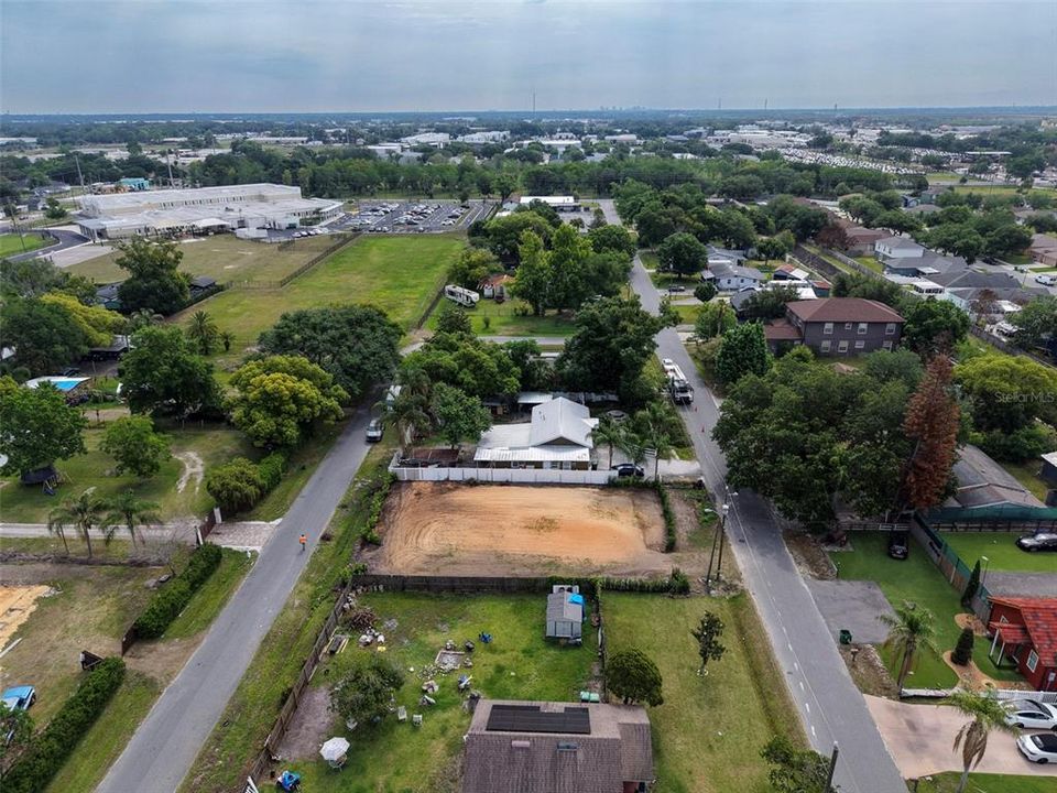 En Venta: $320,000 (0.23 acres)