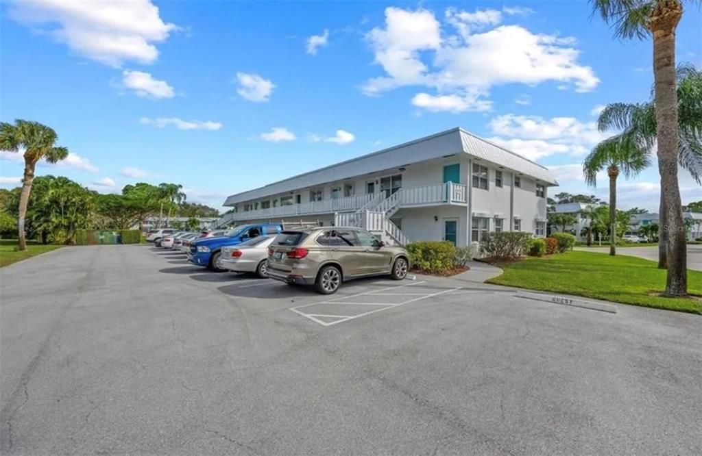 Recently Sold: $109,000 (2 beds, 2 baths, 1005 Square Feet)