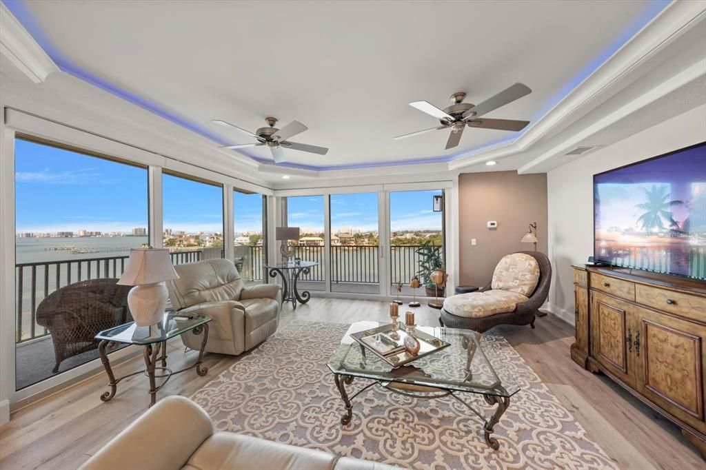 For Sale: $1,499,000 (2 beds, 2 baths, 1844 Square Feet)
