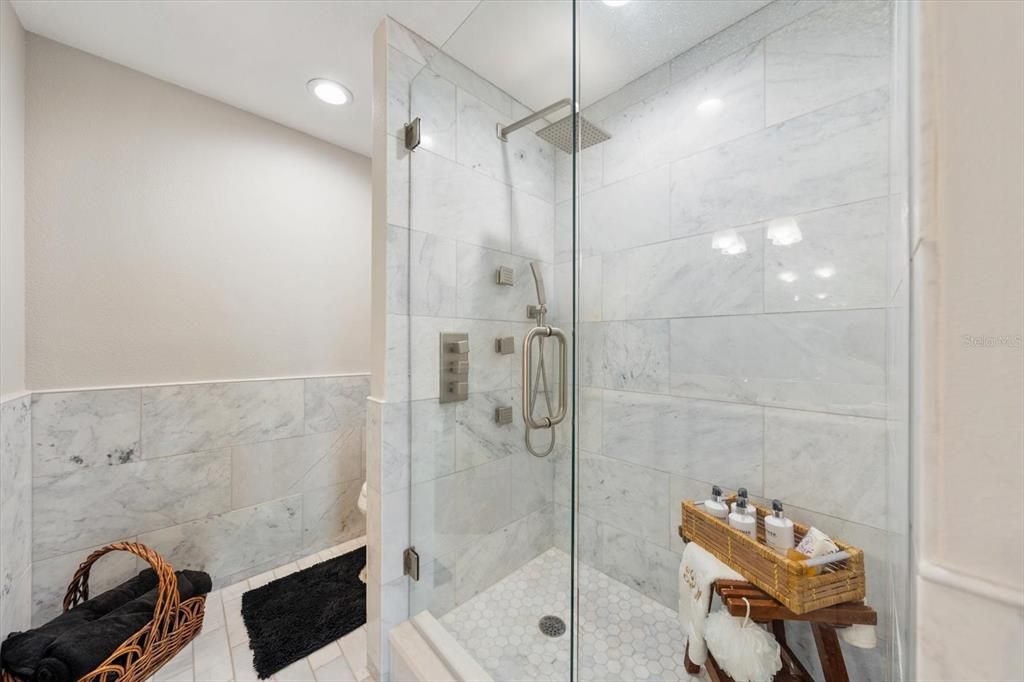 For Sale: $1,499,000 (2 beds, 2 baths, 1844 Square Feet)