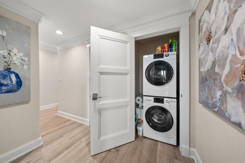 For Sale: $1,499,000 (2 beds, 2 baths, 1844 Square Feet)