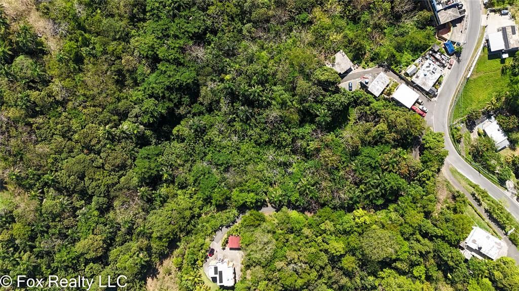 待售: $275,000 (2.45 acres)