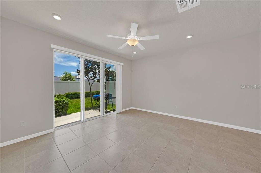 For Rent: $2,300 (2 beds, 2 baths, 1549 Square Feet)