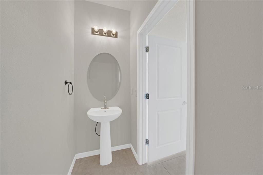 For Rent: $2,300 (2 beds, 2 baths, 1549 Square Feet)