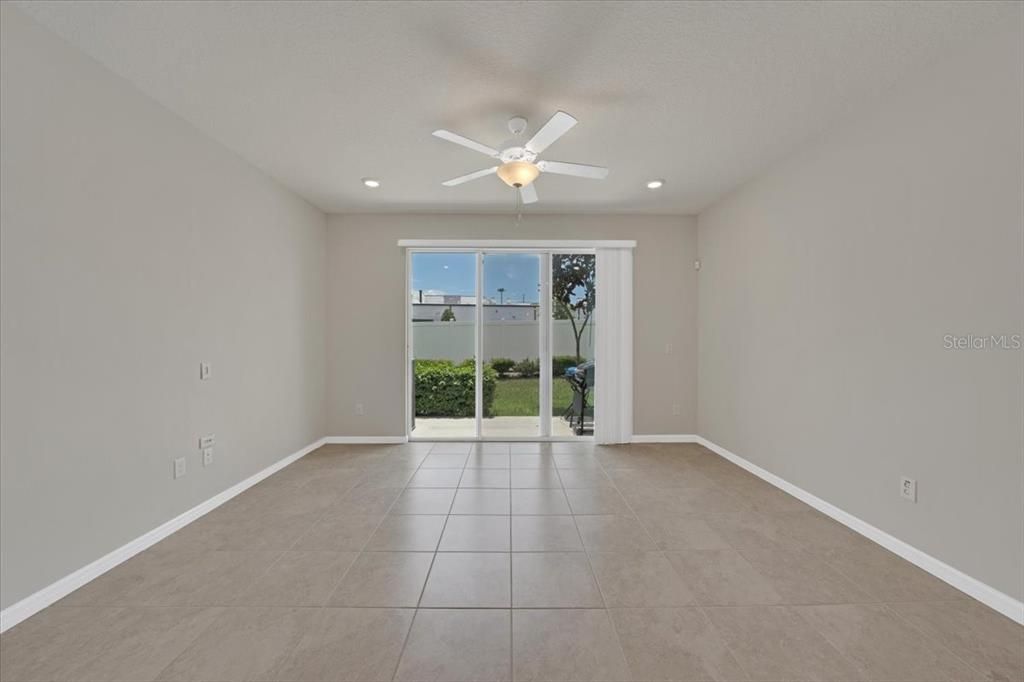 For Rent: $2,300 (2 beds, 2 baths, 1549 Square Feet)