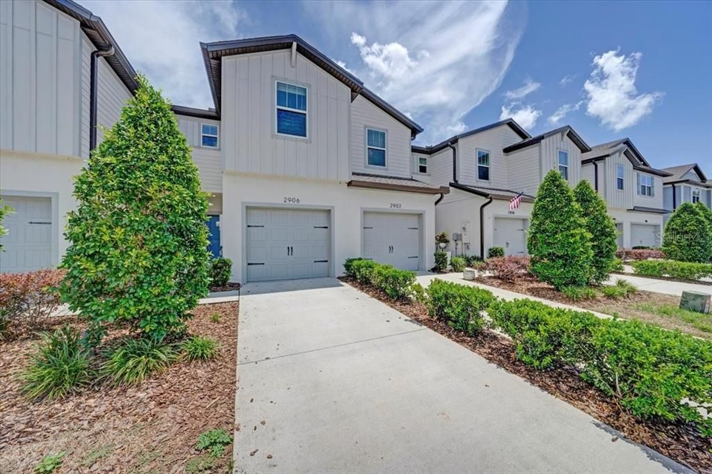 For Rent: $2,300 (2 beds, 2 baths, 1549 Square Feet)