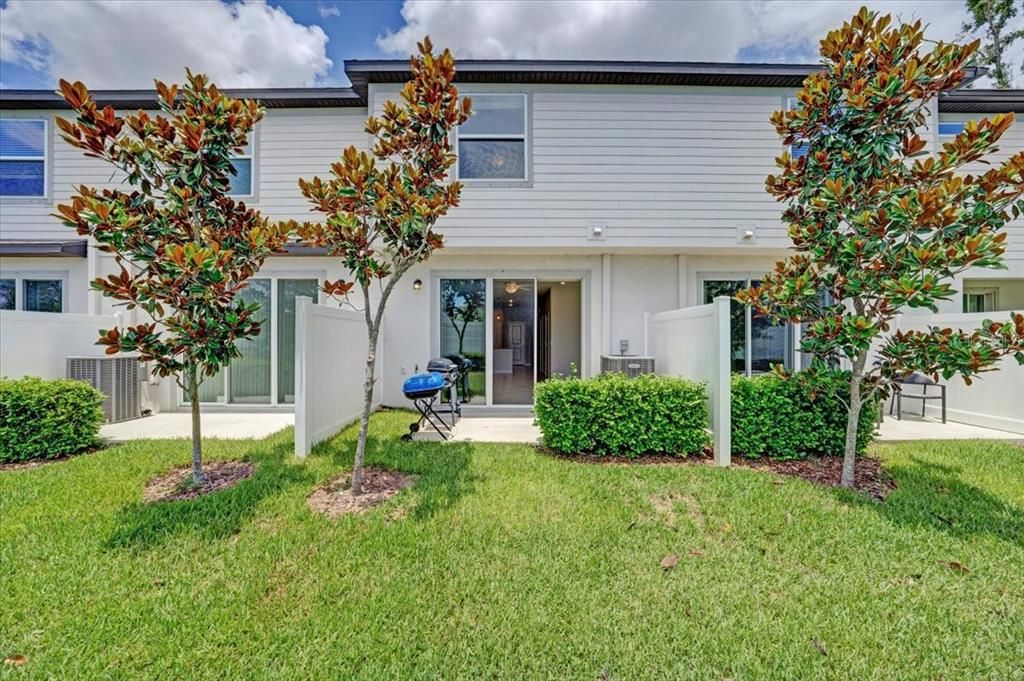 For Rent: $2,300 (2 beds, 2 baths, 1549 Square Feet)